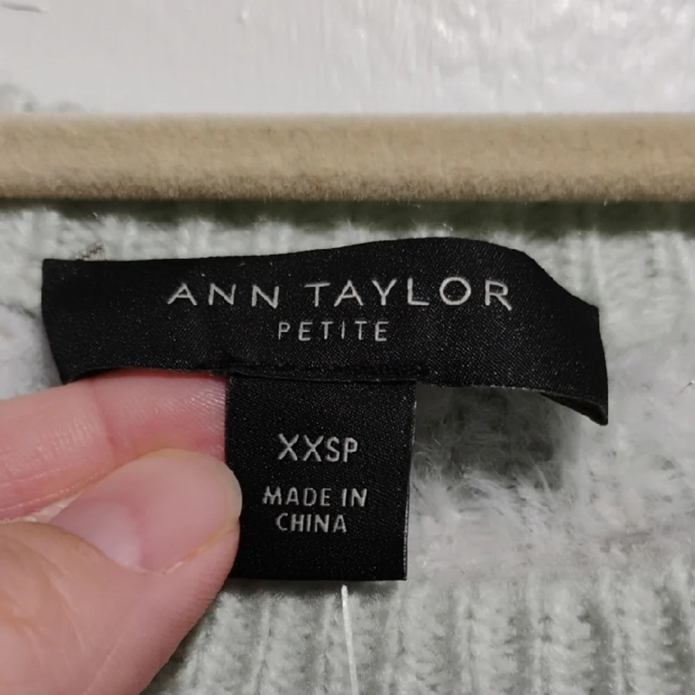 SALE! NWT Ann Taylor Light Green Fair Isle Mock Neck Sweater Fits Bigger (X2) - Picture 4 of 9